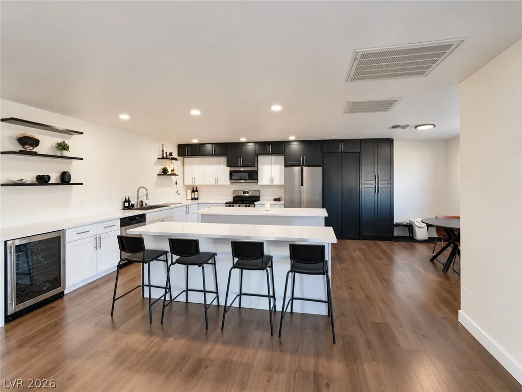 9035 West Hammer Lane — photo 4