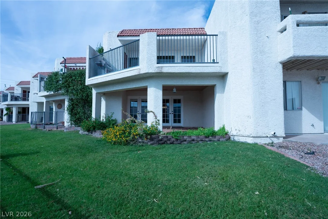 687 Marina Drive 32 — photo 1