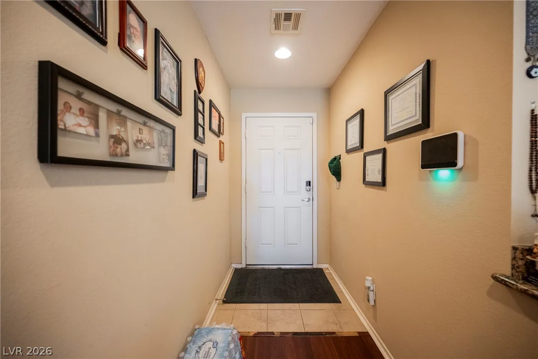 3221 Aiken Street — photo 4