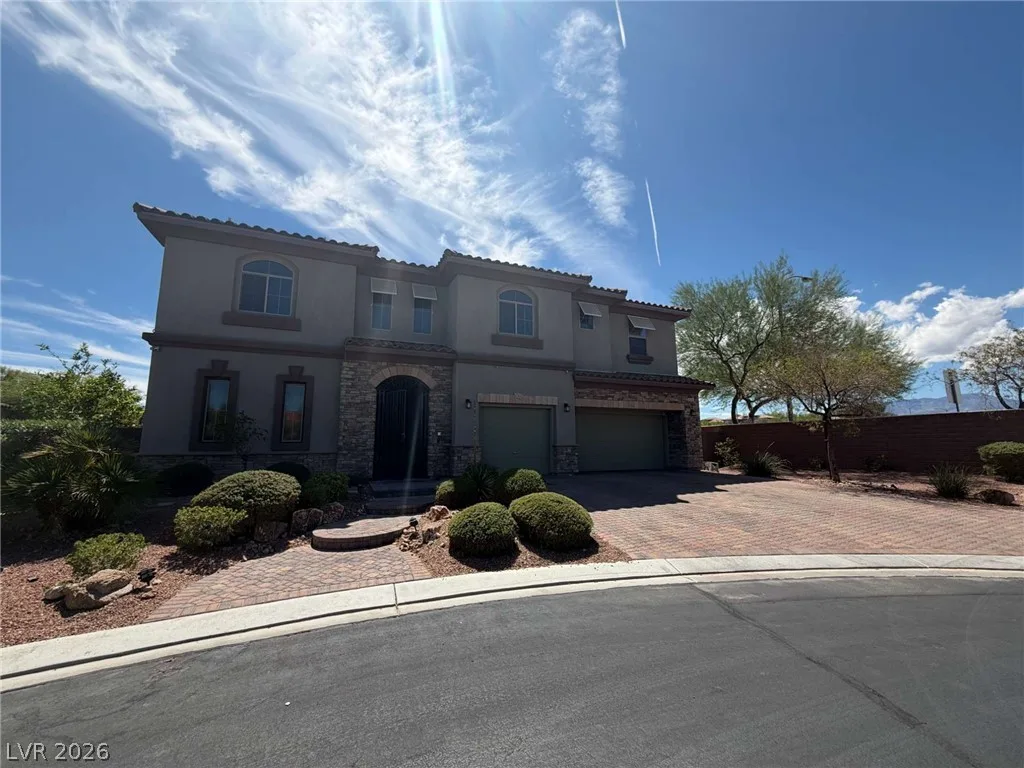 8393 Bella Famiglia Avenue — photo 1