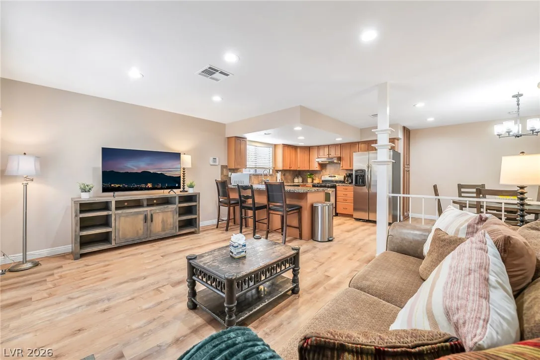 3942 Avocado Drive — photo 3