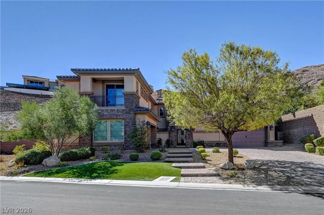 89 Olympia Chase Drive — photo 1