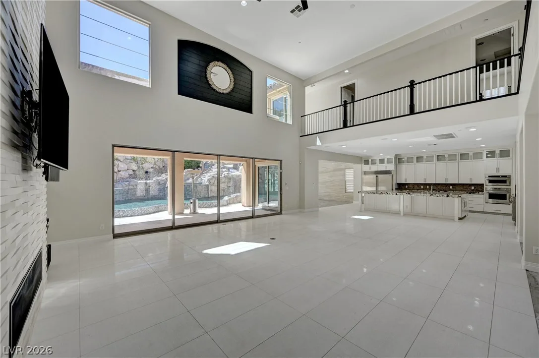 89 Olympia Chase Drive — photo 4