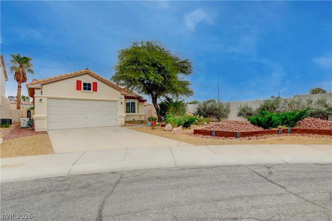 3300 Oeste Vista Street — photo 2