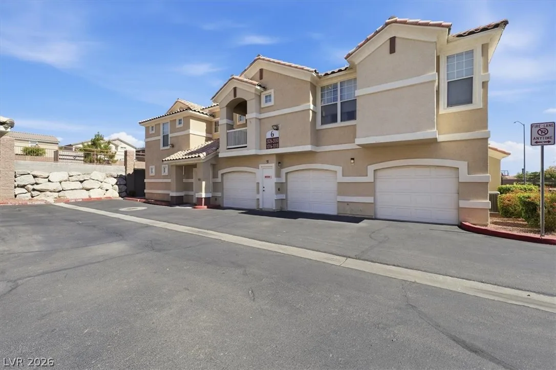 5855 Valley Drive 1017 — photo 1