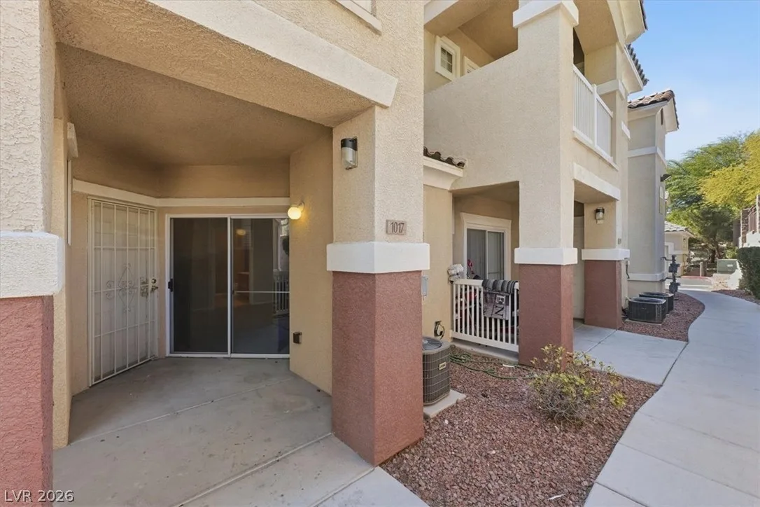 5855 Valley Drive 1017 — photo 2