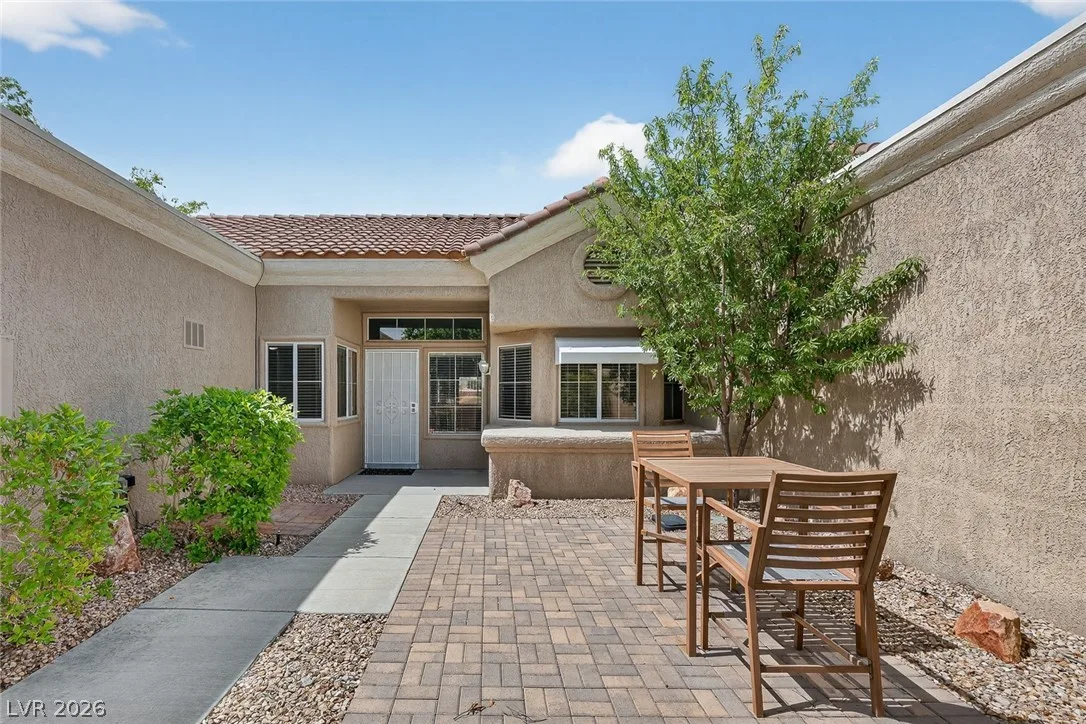 2425 Desert Butte Drive — photo 5