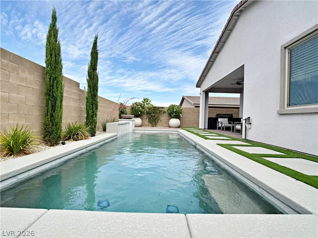 11622 Peregrine Point Court — photo 1