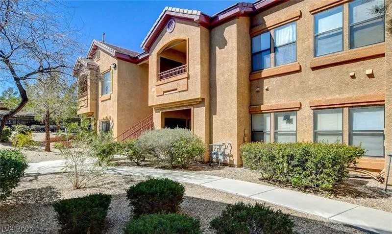 8250 North Grand Canyon Drive 2113 — photo 3