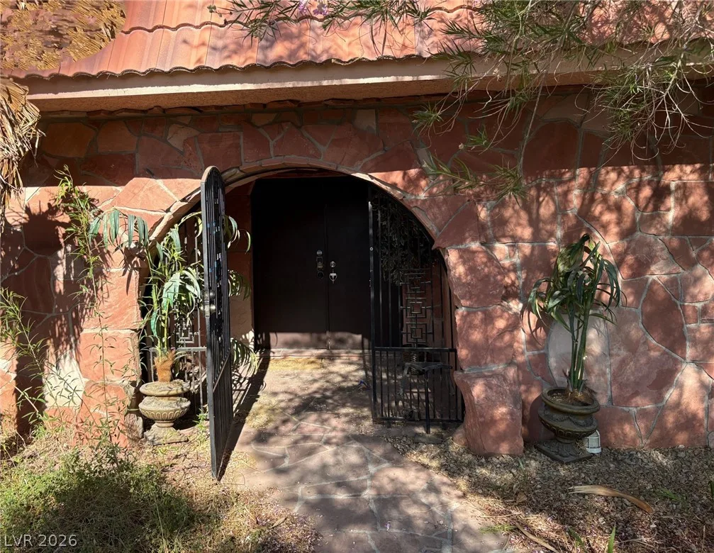 3167 El Cedro Circle — photo 2