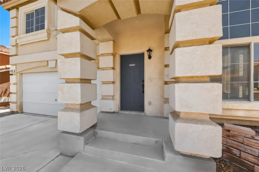 8753 Harvest Valley Avenue — photo 2