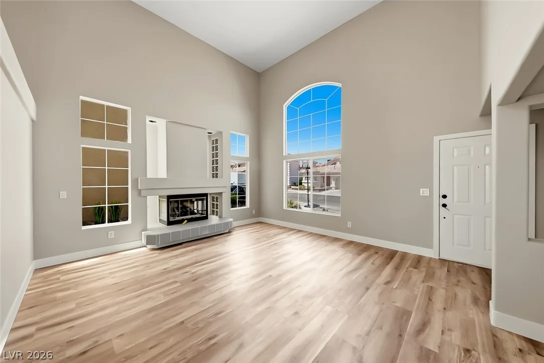 8753 Harvest Valley Avenue — photo 4