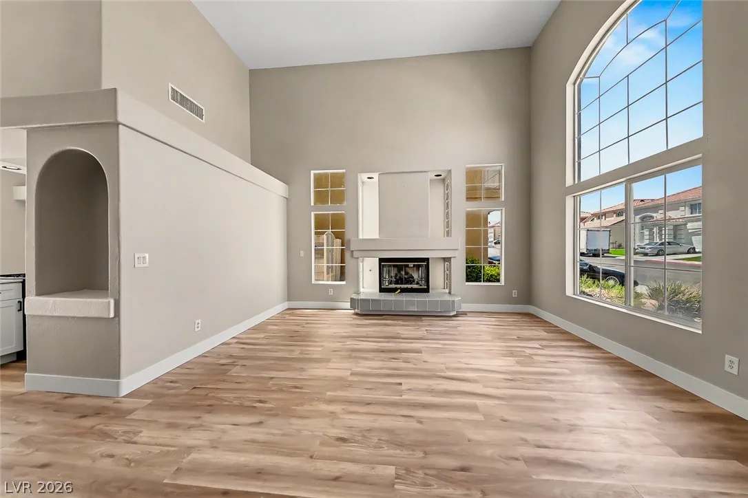 8753 Harvest Valley Avenue — photo 5