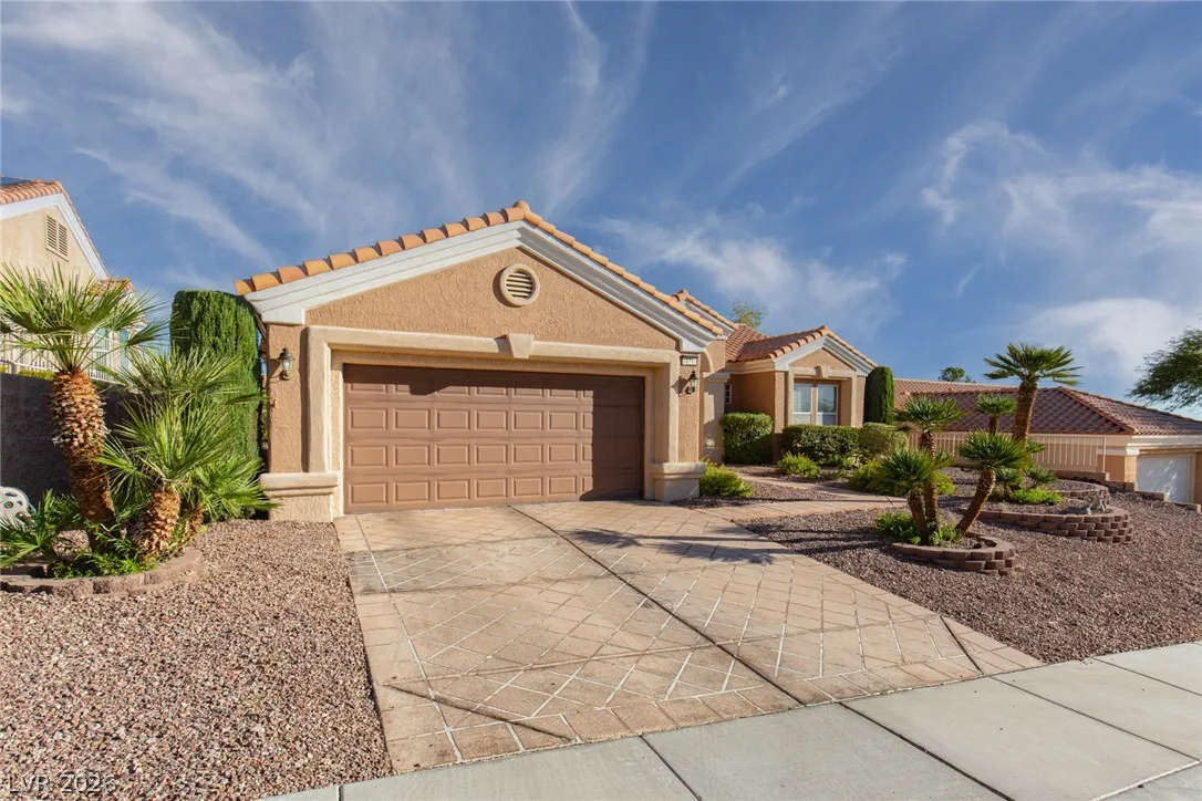 10716 Grand Cypress Avenue — photo 3