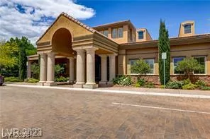 2312 Malaga Peak Street — photo 2