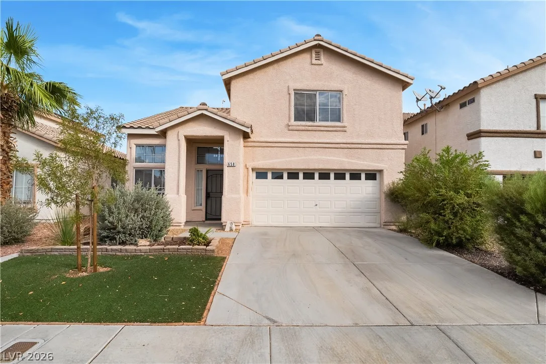 658 Emerald City Avenue — photo 1
