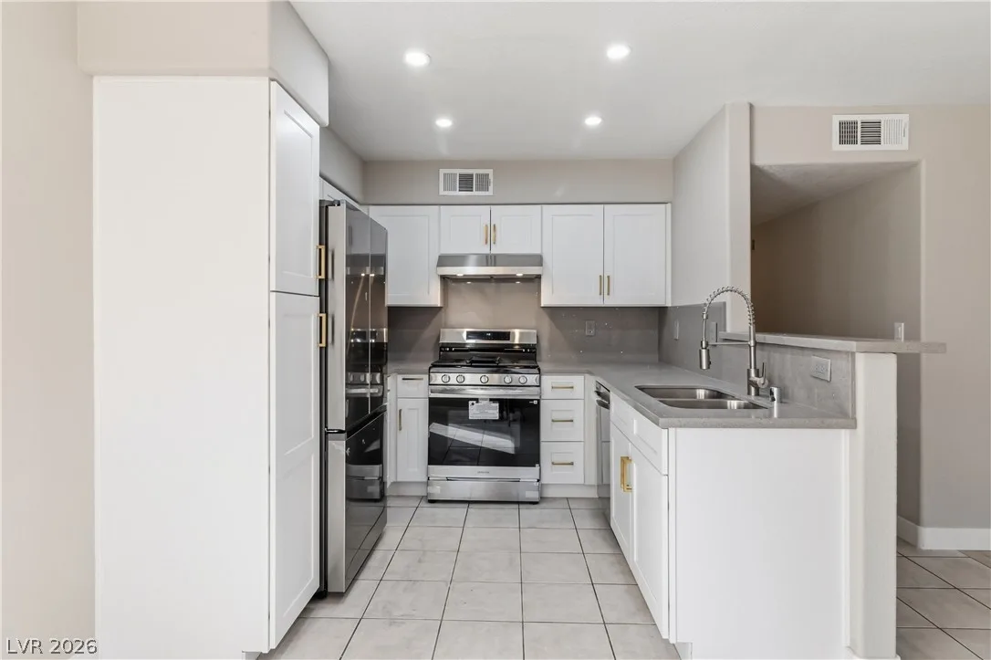 3144 Tarpon Drive 204 — photo 4