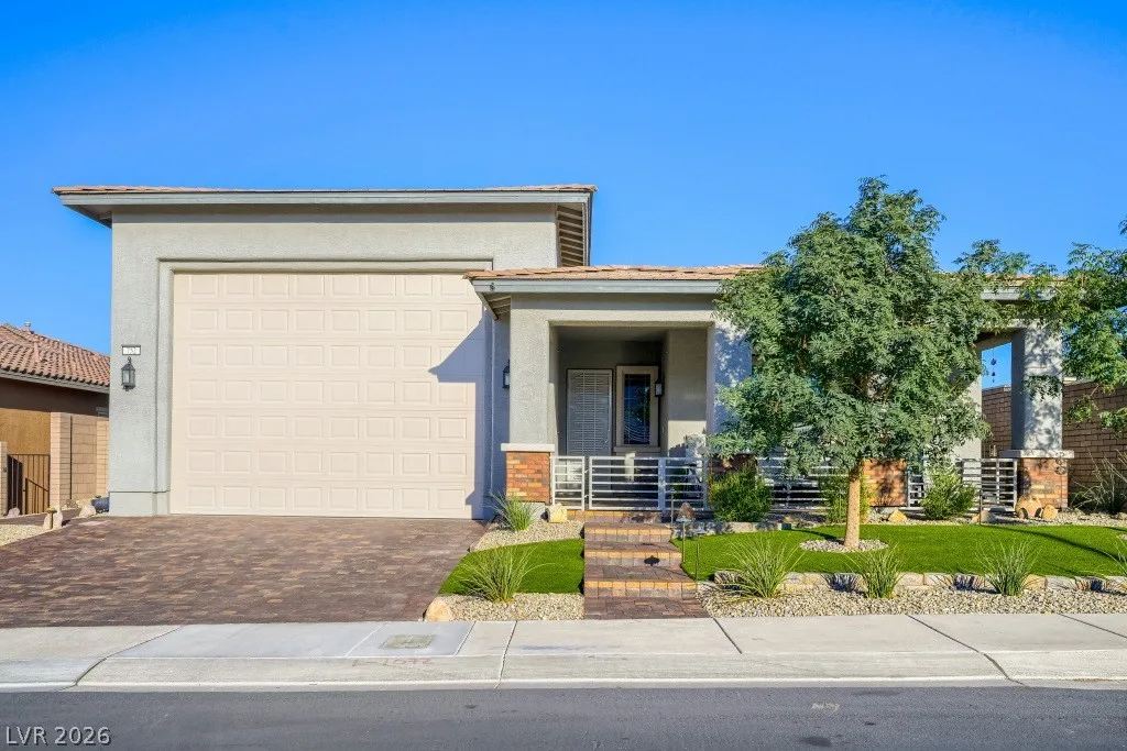 752 Dorsey Falls Street — photo 1