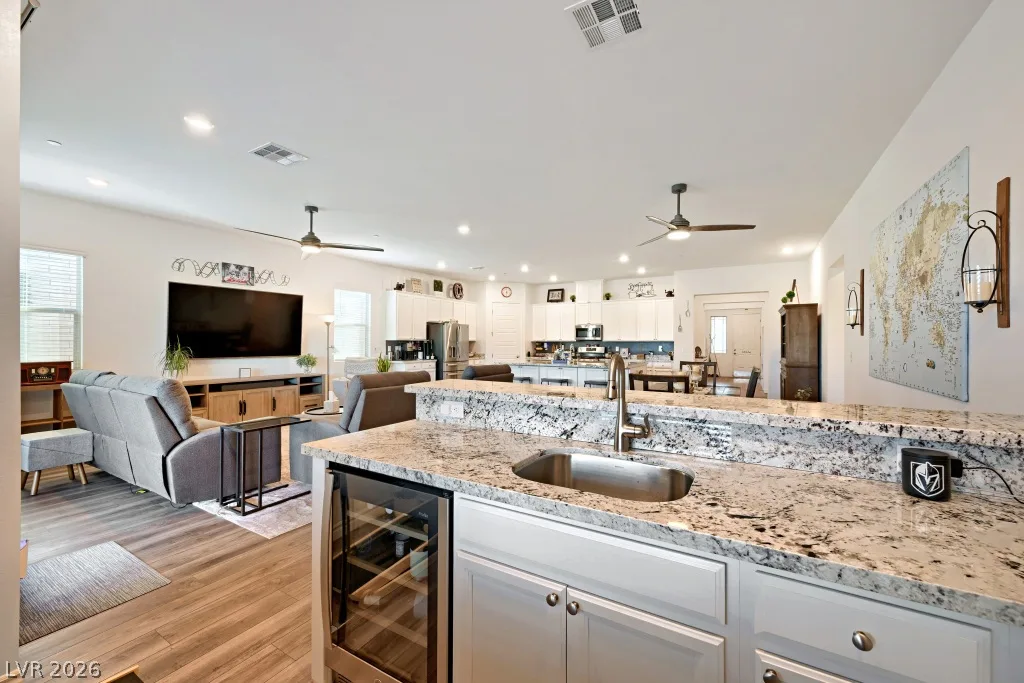 752 Dorsey Falls Street — photo 5