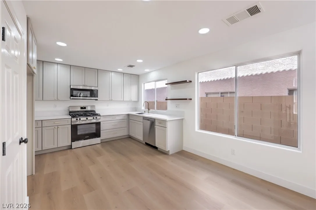 8372 Lexford Street — photo 3