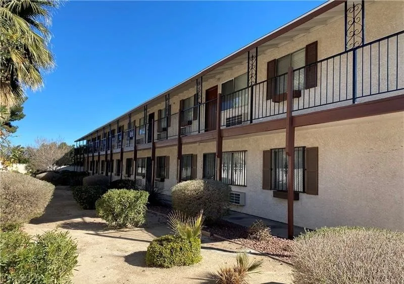 4955 JEFFREYS Avenue 710 — photo 1