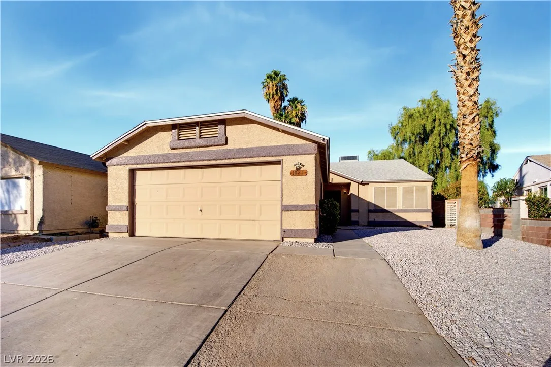 1821 South Christy Lane — photo 3