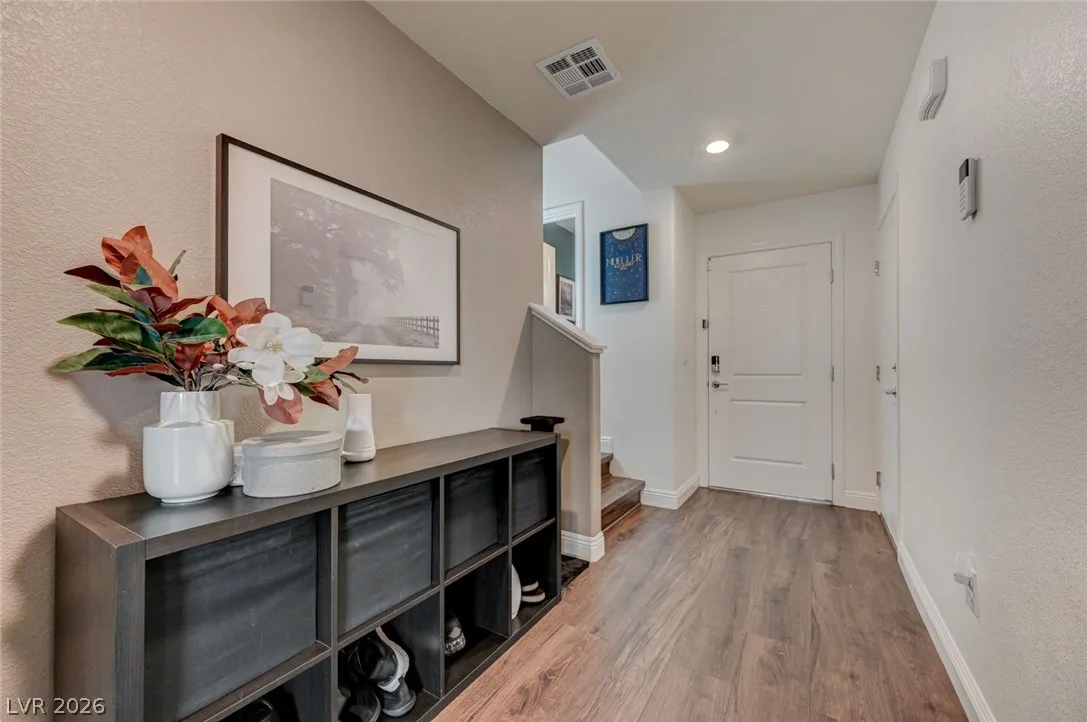 2890 Twilight Green Avenue — photo 4