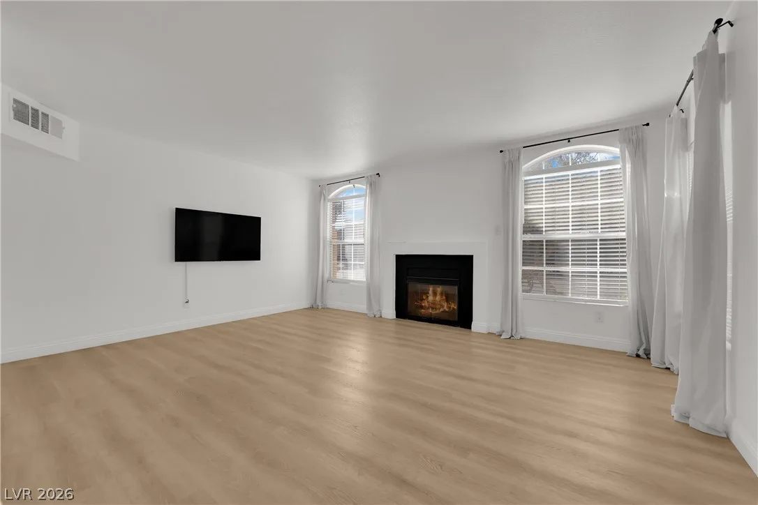 7620 Bauble Avenue — photo 4