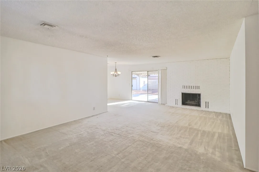 1517 Bryn Mawr Avenue — photo 4