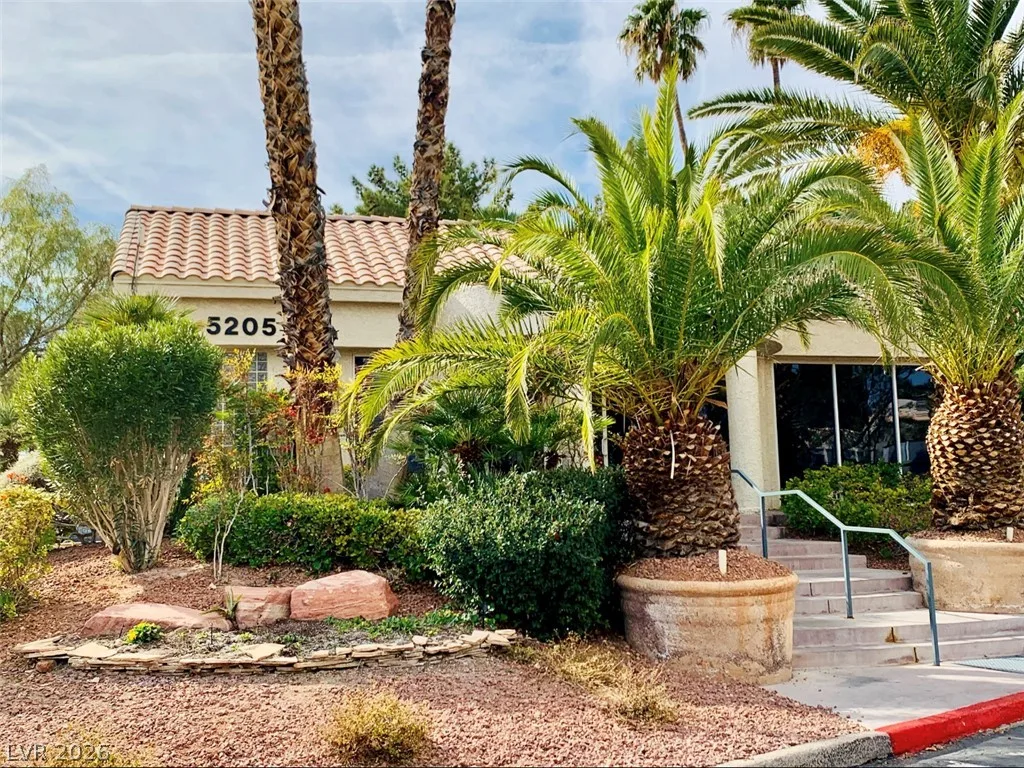 3083 Casey Drive 201 — photo 2
