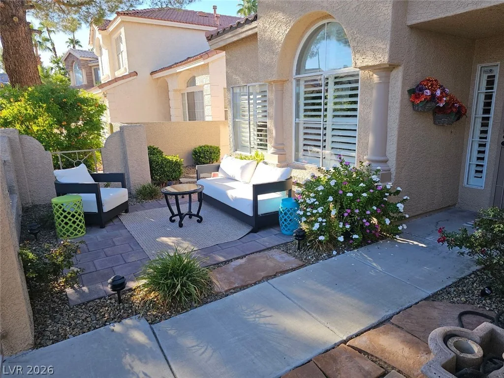7908 Waterfalls Avenue — photo 4