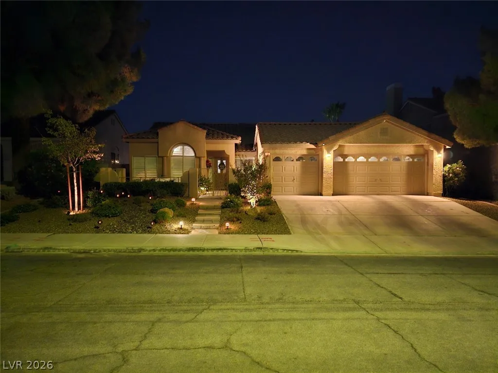 7908 Waterfalls Avenue — photo 5