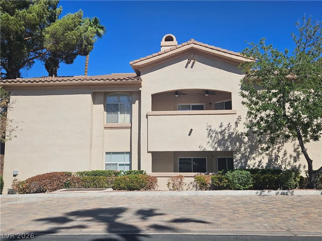 2050 West Warm Springs Road 4011 — photo 1