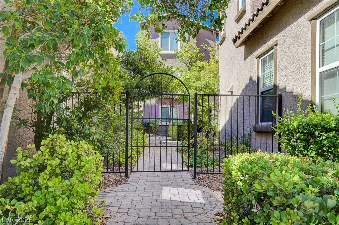 1849 Ardilea Street — photo 3