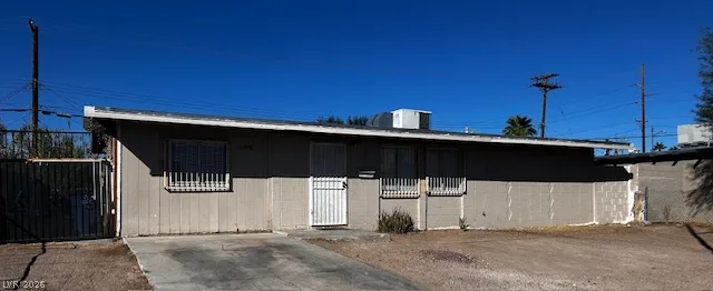 3708 Perliter Avenue — photo 3