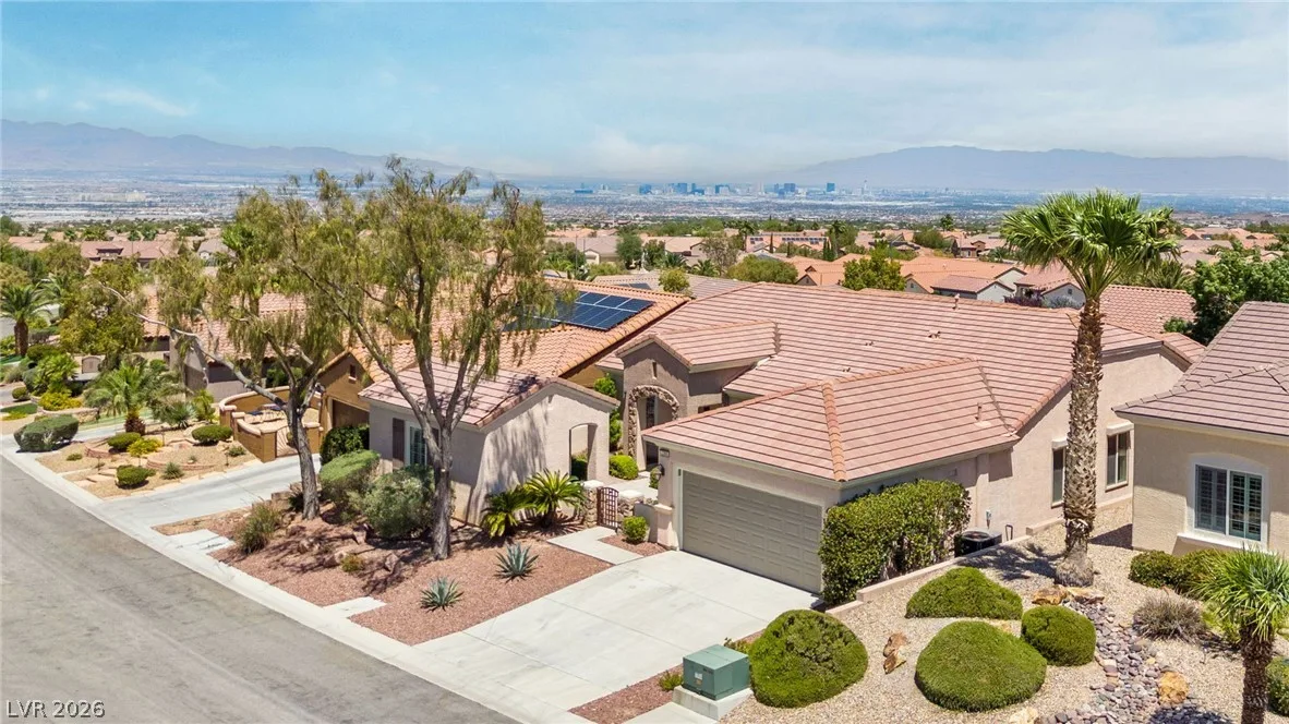 2360 Anderson Park Drive — photo 2