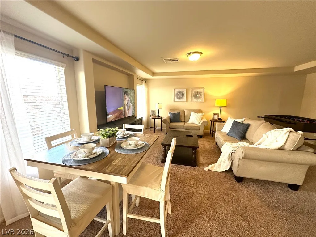 6806 Philharmonic Avenue — photo 4
