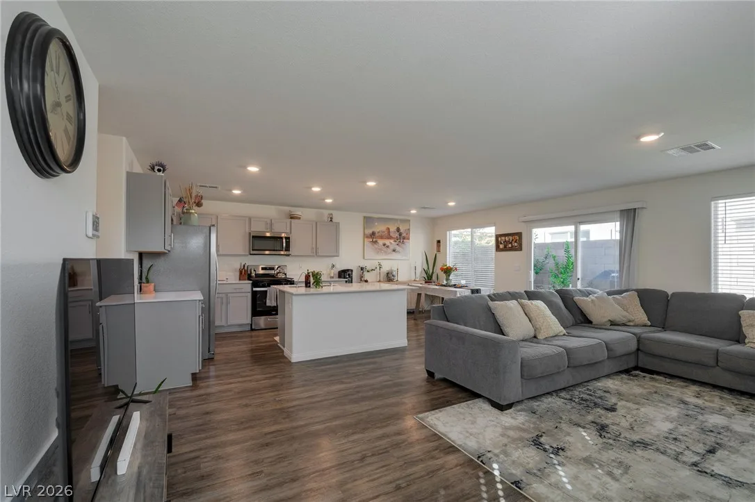 3428 Rush Avenue — photo 4