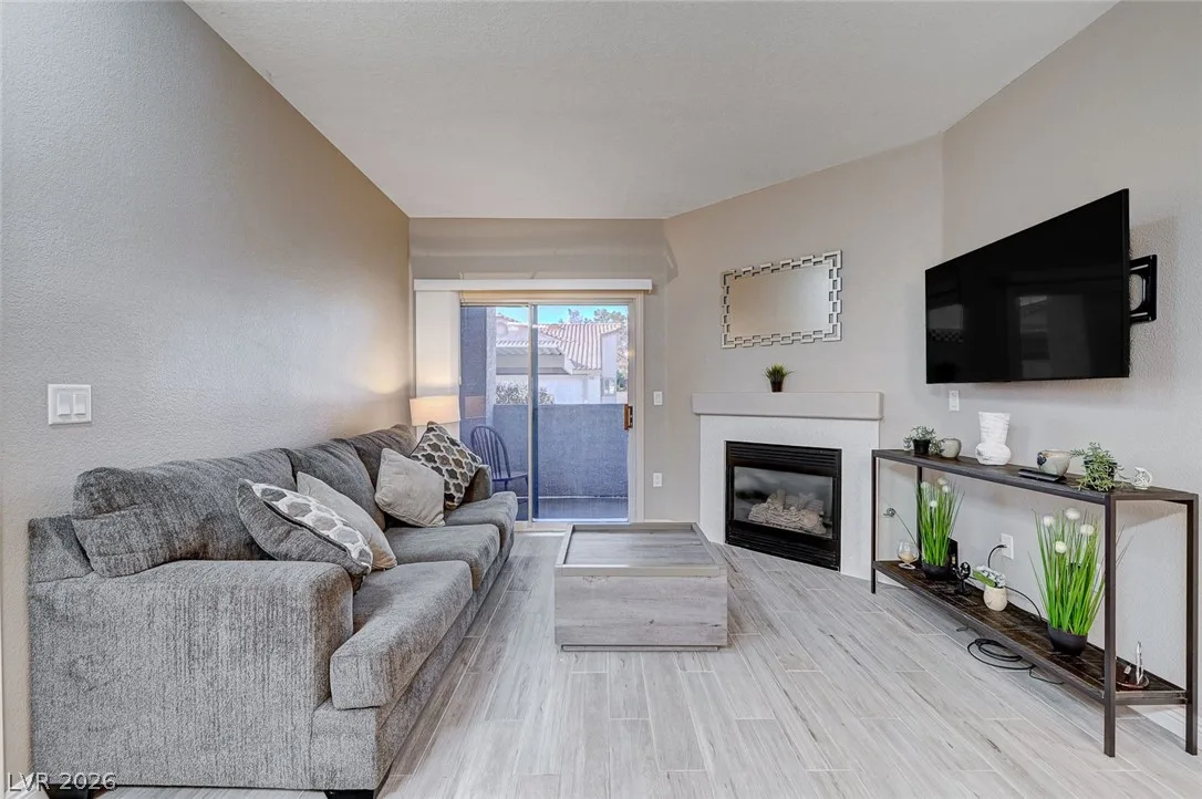 855 North Stephanie Street 1013 — photo 1