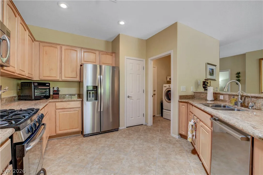 2176 Shadow Canyon Drive — photo 3