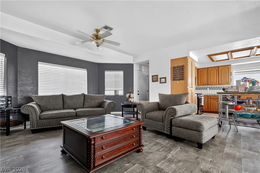 3670 Catalina Drive — photo 3