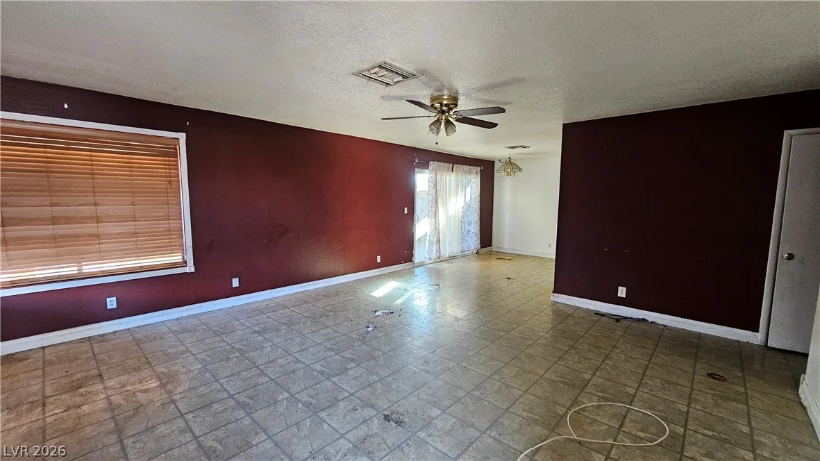 6777 Ledgewood Drive — photo 3