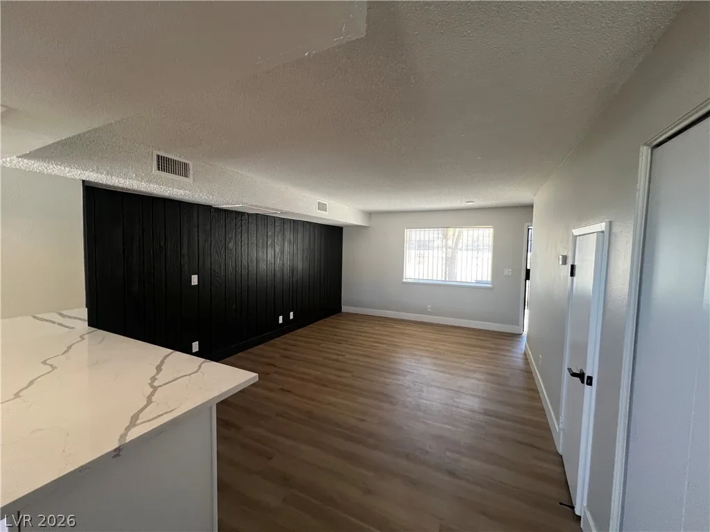 1408 North Jones Boulevard N/A — photo 2