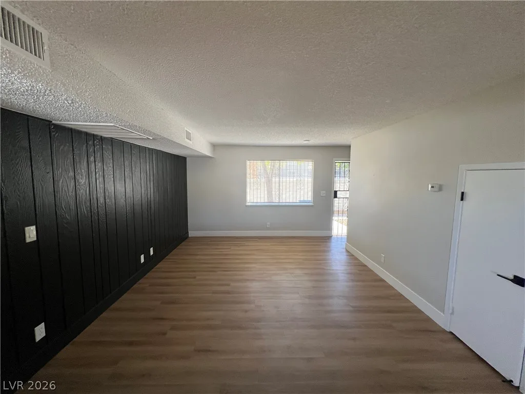 1408 North Jones Boulevard N/A — photo 3
