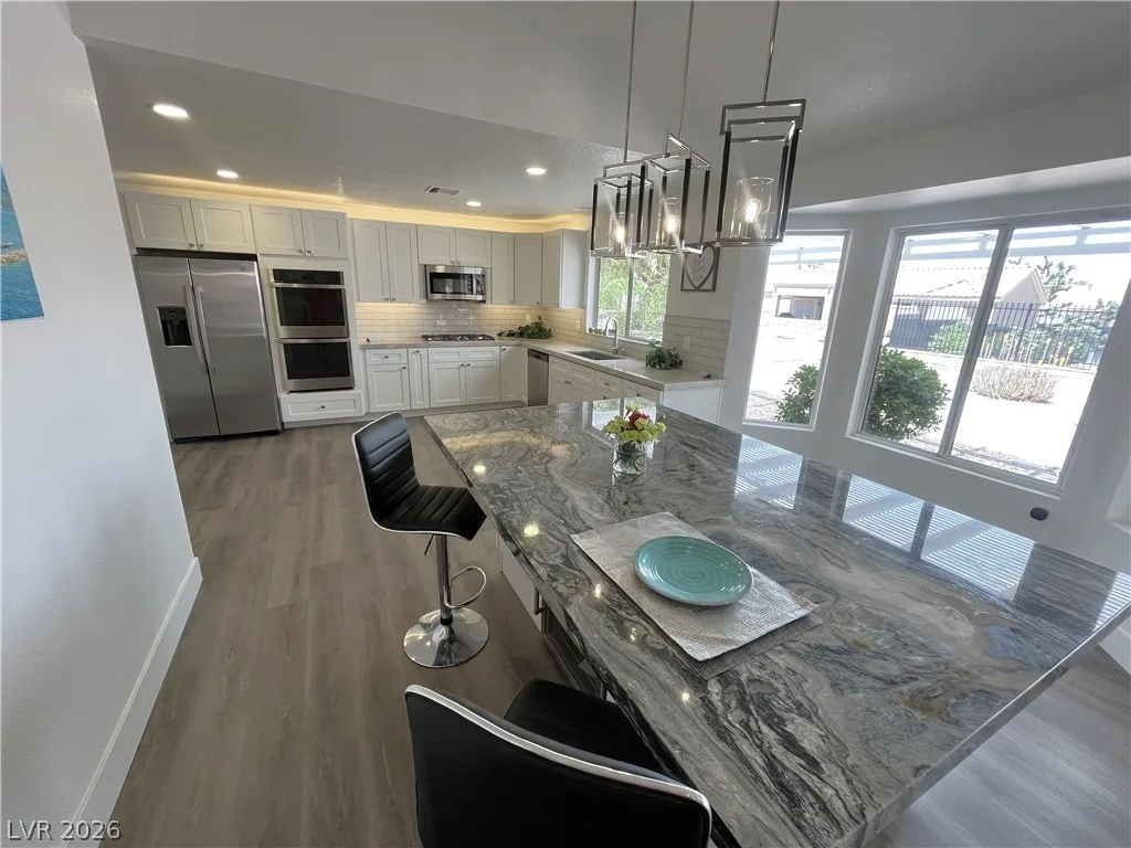 8500 Linderwood Drive — photo 1