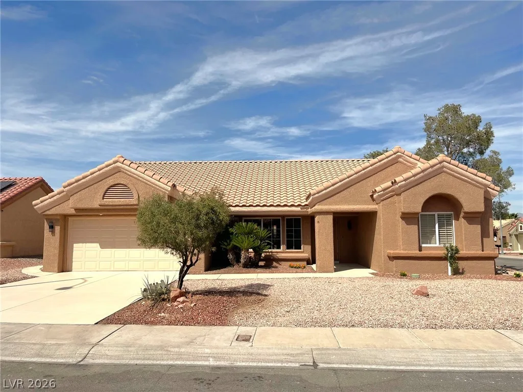 8500 Linderwood Drive — photo 2