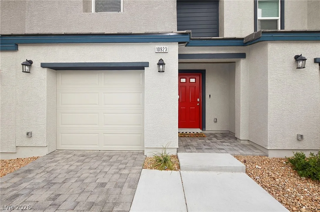 10923 Heatherford Avenue — photo 4