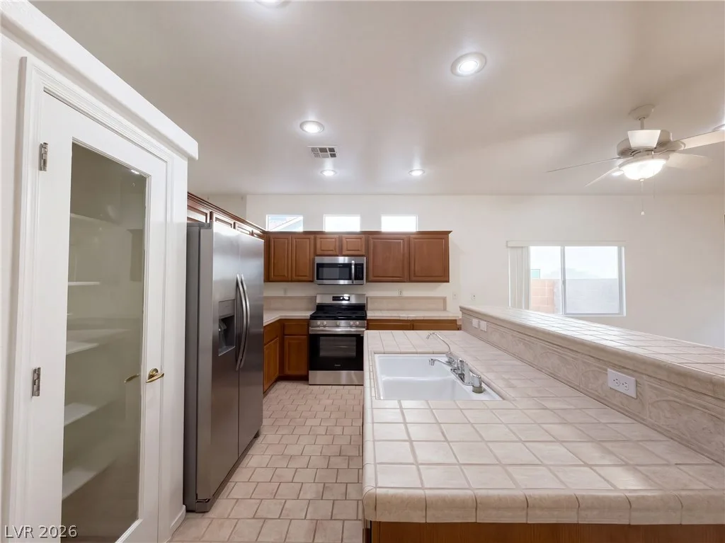 4433 El Presidio Drive — photo 2