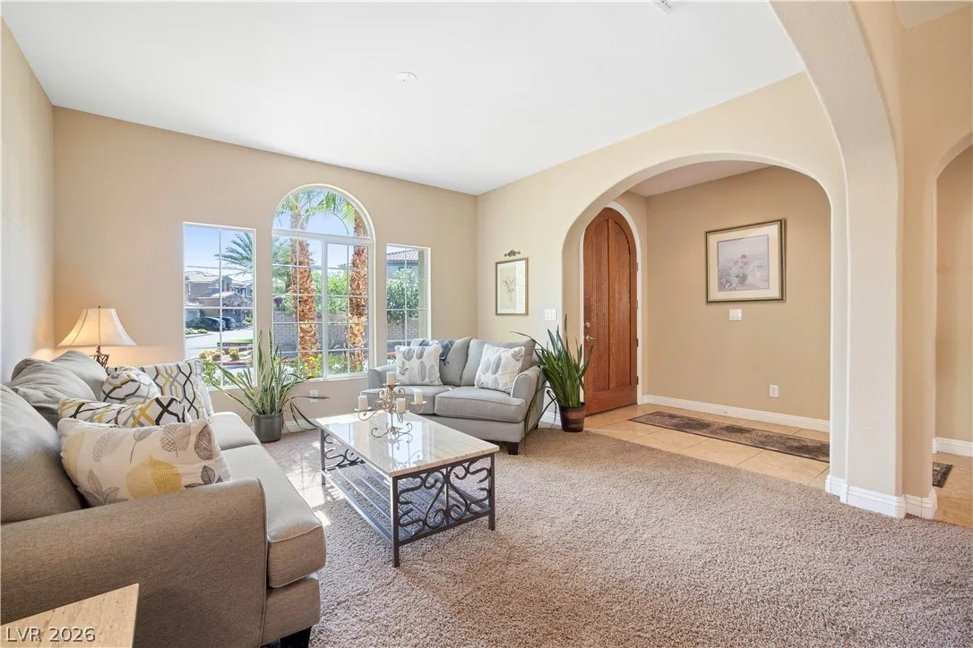 926 Loma Bonita Place — photo 4