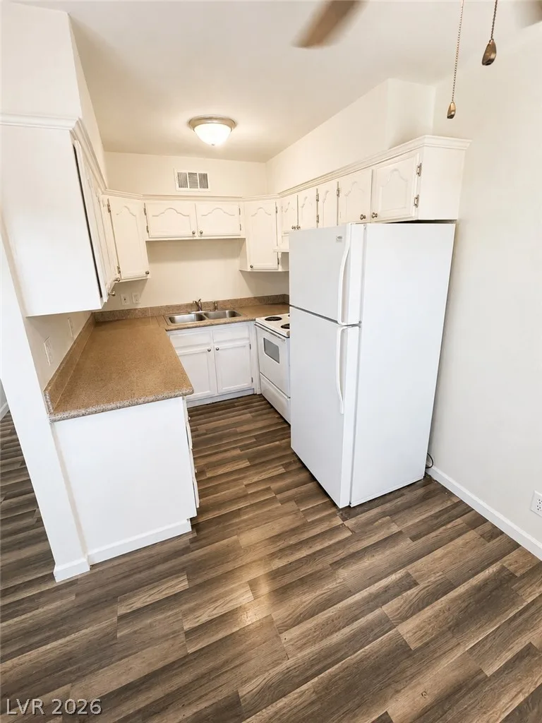 412 West Monroe Avenue 19 — photo 4